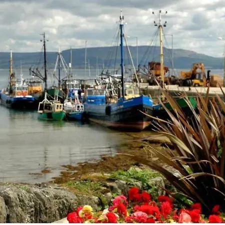 Beach Townhouse On Wild Atlantic Way Holiday home *