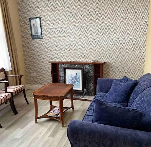 Townhouse On Wild Atlantic Way * Moville