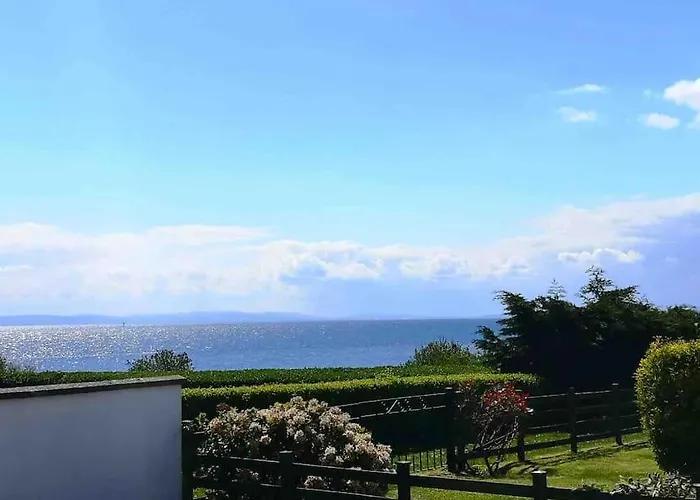 Townhouse On Wild Atlantic Way * Moville